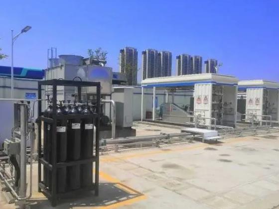 濟南公交第一加氫站啟用，氫燃料車將運行更多公交線路