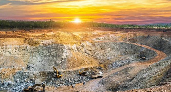 小松、康明斯開始開發用于采礦運輸卡車的氫燃料電池