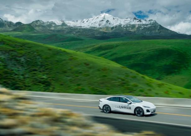 長安深藍SL03上市16.89萬起售，氫電版69.99萬元！