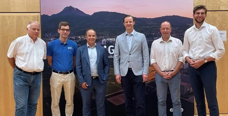 瑞士使用H-TEC PEM電解槽生產(chǎn)綠氫.jpg