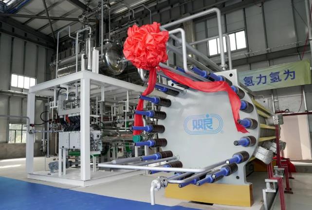 雙良首套1000Nm3/h綠電智能制氫系統(tǒng)成功下線 雙良首套1000Nm3/h綠電智能制氫系統(tǒng)成功下線