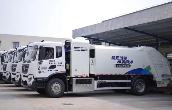 國氫科技配套17臺氫燃料電池環(huán)衛(wèi)車交付佛山南海.jpg 國氫科技配套17臺氫燃料電池環(huán)衛(wèi)車交付佛山南海.jpg