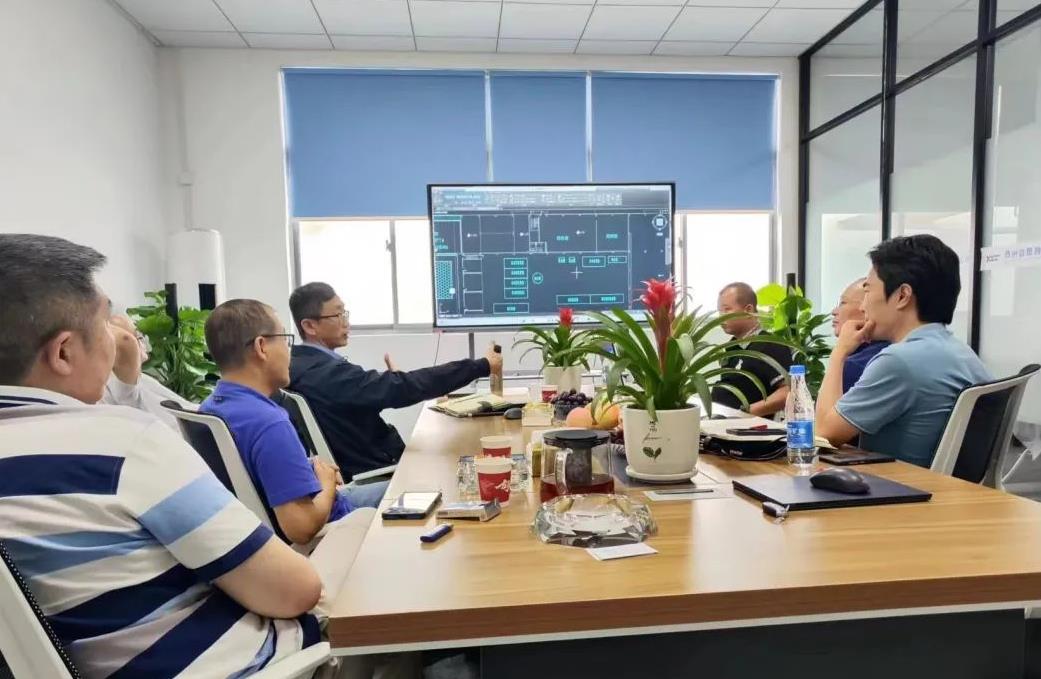 項目團隊領導一行蒞臨鑫思創(chuàng)參觀交流.jpg